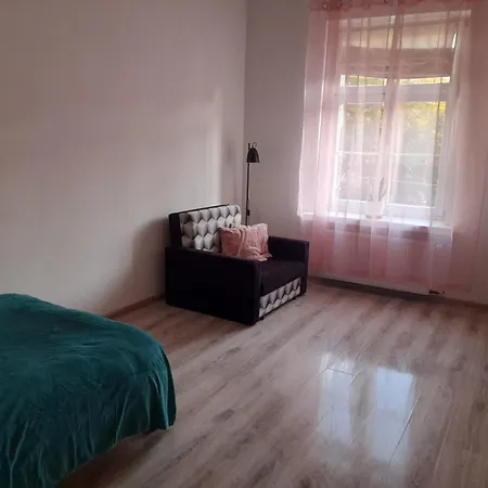 Pod Jeleniem - 75m2 W Rynku Apartmán *